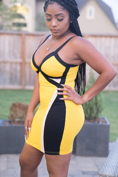 black dress yellow accessories and Color Block Summer – Kennedy Jade Unique Vintage Plus Size CW3353 Gabbana midi dress drapes Size:12/18m